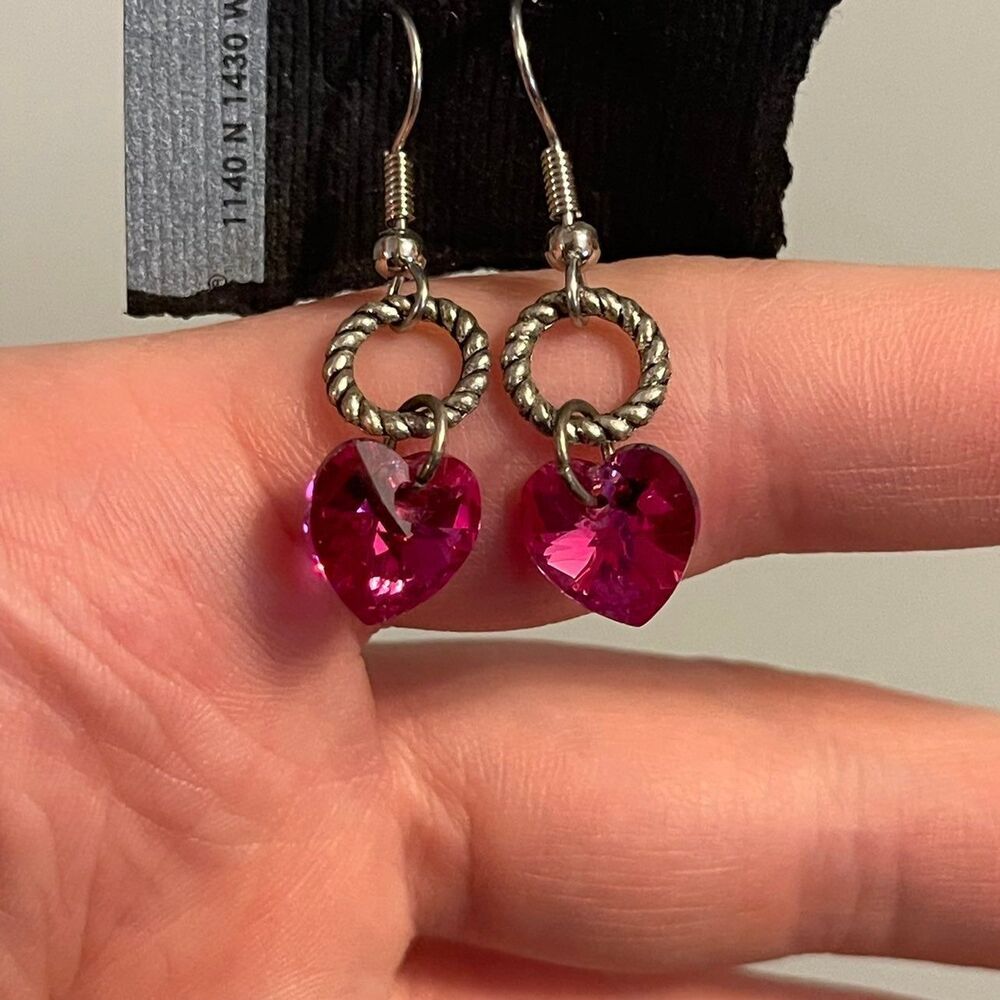 LAST CHANCE Women’s Handmade Silver and Pink Dangle heart earrings
